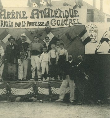 Exposition : le sport entre en scène