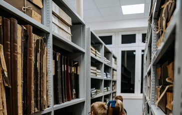 Levez les yeux ! Découverte des archives municipales
