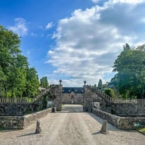 Conférence : évolutions stratégiques, du camp romain aux douves du XVIIe siècle, à la fibre du XXIe