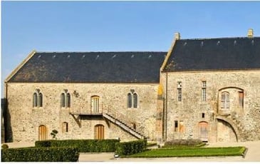 Le Prieuré du Mont-Saint-Michel et les arts
