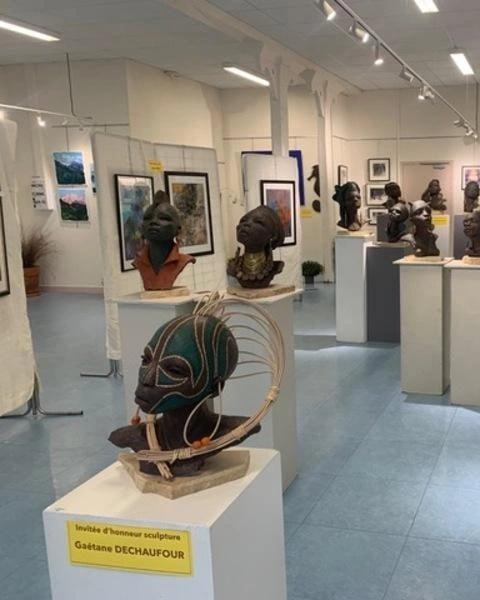 Salon de peinture et sculpture SENEQU'ART